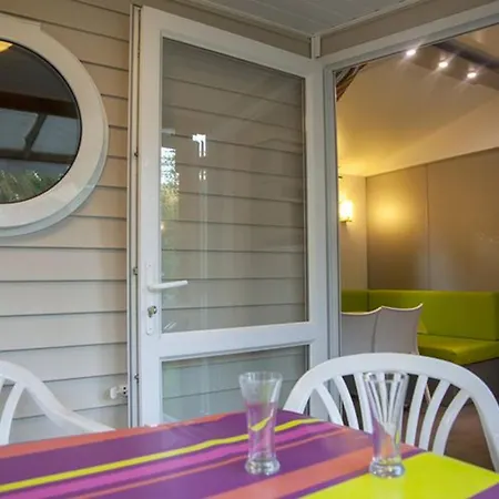 Mobil A Avec Terrasse - Api-1-52-671 *