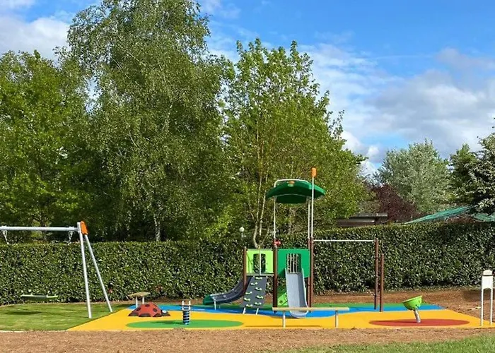 Mobil A Avec Terrasse - Api-1-52-671 Κάμπινγκ Naucelle